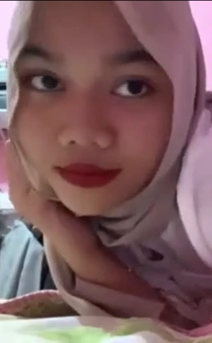 Ukhti Sange Banget Ngasih Video Colmek Ke Pacar